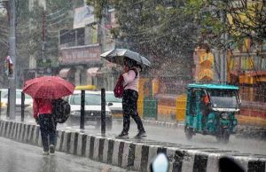 पटना समेत कई जिलों में अहले सुबह से हो रही बारिश