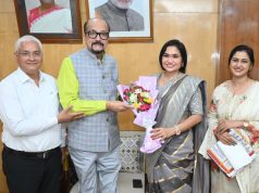 राज्यपाल डेका से छत्तीसगढ़ राज्य केश शिल्प कल्याण बोर्ड की अध्यक्ष ने की सौजन्य भेंट