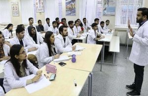 एमपी में MBBS की कुल सीटों में बदलाव: सरकारी कॉलेजों में 150 बढ़ीं, निजी में 250 घटीं