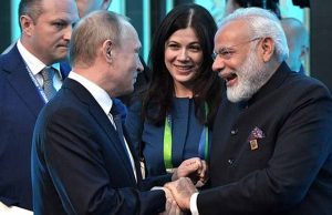 कूटनीति में भारत का संतुलन: अमेरिका की चाहत पर रूस से दूरी नहीं