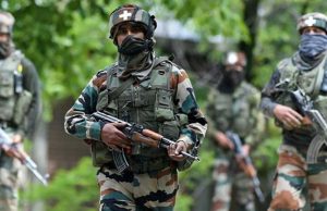 जम्मू-कश्मीर के कुलगाम में सुरक्षा बलों की बड़ी कामयाबी, एक आतंकी मुठभेड़ में ढेर