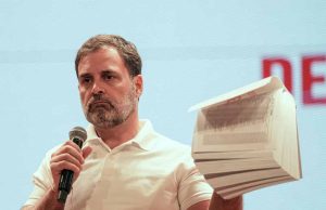 चुनाव आयोग की दो टूक: राहुल गांधी साइन करें या आरोपों से बचें