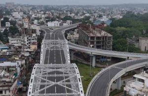 MP का लंबा फ्लाईओवर बना रीलबाजों का अड्डा, 3 दिन में कटे 190 चालान