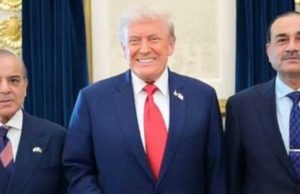 व्हाइट हाउस के बाहर शहबाज और मुनीर की ‘इंतजार कहानी’, अंदर थे ट्रंप!