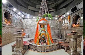 महाकाल मंदिर में प्रसाद की डिजिटल बिक्री शुरू, दीपावली से मिलेगा लड्डू कैशलेस पेमेंट पर