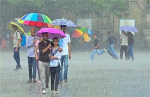 यूपी में मौसम अलर्ट: अगले 48 घंटे में इन जिलों में भारी बारिश की चेतावनी!