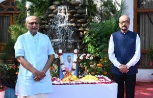 उप राष्ट्रपति, राज्यपाल एवं मुख्यमंत्री ने भारत रत्न डॉ. भूपेन हजारिका की पुण्यतिथि पर उन्हें किया नमन