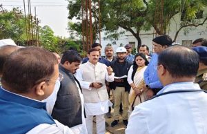 उप मुख्यमंत्री ने जिला चिकित्सालय मऊगंज का किया निरीक्षण