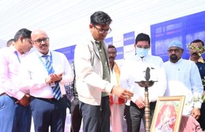 रायपुर : वित्तमंत्री श्री चौधरी ने स्मार्ट क्लासरूम एवं आधुनिक लाइब्रेरी का किया लोकार्पण