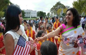 US पत्रकार के विवादित बयान से मचा हंगामा: 2026 में भारतीयों पर हमलों की आशंका जताई