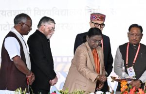 रायपुर : राष्ट्रपति श्रीमती द्रौपदी मुर्मू ने ‘जशक्राफ्ट’ एवं जशपुर की जनजातीय मातृशक्ति के कौशल की सराहना की