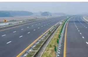 गोरखपुर से पानीपत तक दौड़ेगा विकास का एक्सप्रेसवे, 747 KM की सड़क बदलेगी 100+ गांवों की तक़दीर