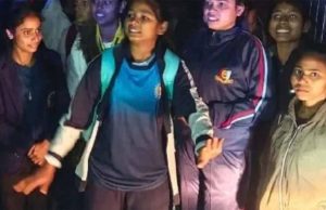 यूपी के इस जिले में सांसद खेल महोत्सव बना अखाड़ा, पुरस्कार वितरण के दौरान मचा हंगामा