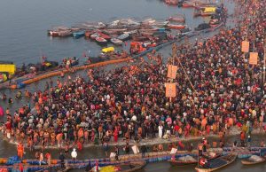 माघ मेले में मकर संक्रांति स्नान पर्व पर उठी आस्था की लहर, 1 करोड़ से अधिक लोगों ने लगाई पुण्य की डुबकी