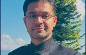 अशोकनगर कलेक्टर आदित्य सिंह को देर रात हटाया, दिल्ली तक पहुंची थी शिकायत