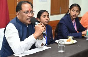 रामकृष्ण मिशन के सेवा कार्यों की मुख्यमंत्री ने की सराहना