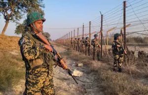 LoC पर पाकिस्तान की नापाक फायरिंग, सर्विलांस कैमरे लगाते वक्त हमला; भारतीय सेना ने दिया करारा जवाब