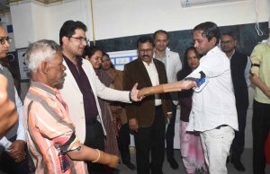 स्वास्थ्य विभाग की पहल से ज़िंदगी को नई रफ्तार, कोई फिर चलाएगा गाड़ी तो कोई थामेगा कलम