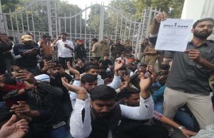 UGC का ‘इक्विटी कार्ड’ विवाद: लखनऊ से दिल्ली यूनिवर्सिटी तक छात्रों में तनाव