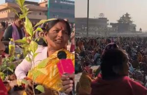 कथावाचक पंडित प्रदीप मिश्रा के कुबेरेश्वर धाम में शिवभक्तों ने मनाई ग्रीन शिवरात्रि, लगाए बेलपत्र और शमी के पौधे