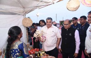 त्रिवेणी संगम पर राजिम कुंभ कल्प 2026 की तैयारियां, मंत्री राजेश अग्रवाल ने संतों से संवाद किया