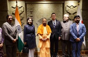 टोक्यो में उमड़ा अपनापन, प्रवासी भारतीयों ने किया मुख्यमंत्री योगी आदित्यनाथ का जोरदार स्वागत