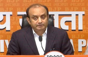 विदेशी फंडिंग और जासूसी के आरोपों पर घिरे गांधी परिवार, सुधांशु त्रिवेदी ने मांगा जवाब