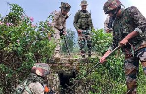 मणिपुर में सुरक्षाबलों का बड़ा एक्शन, उखरूल में 6 अवैध बंकर ध्वस्त, हिंसा रोकने के लिए तैनाती बढ़ाई