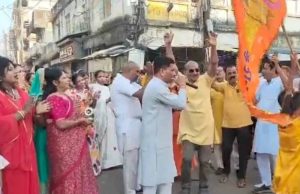 चैत्र नवरात्र पर मनेन्द्रगढ़ में भक्ति की बयार: प्रभात फेरी में उमड़ रहा श्रद्धालुओं का सैलाब