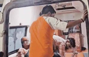 छिंदवाड़ा में भीषण सड़क हादसा: CM कार्यक्रम से लौट रही बस पलटी, 3 की मौत, 30+ घायल