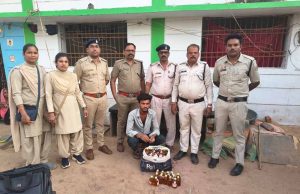 संयुक्त टीम ने 10 हजार रुपए से अधिक की देशी मदिरा किया जब्त