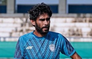 कोच्चि में भारतीय फुटबॉल टीम का अपमन ,टीम के हेड कोच खालिद जमील और खिलाड़ियों को स्टेडियम में घुसने से रोका