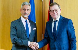 पश्चिम एशिया तनाव पर भारत-জर्मनी की अहम बैठक, एस जयशंकर और वेडफुल के बीच गहन चर्चा