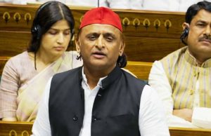लोकसभा में अखिलेश बोले- भाजपा ‘नारी को नारा’ बनाने की कोशिश कर रही है