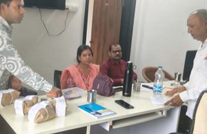 रायपुर : खाद्य एवं औषधि प्रशासन टीम ने की गुणवत्ता जांच,स्वच्छता में कमी पर दुकान को नोटिस