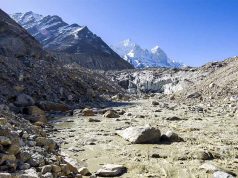 बढ़ती गर्मी और पिघलते पहाड़, हिमालय के ग्लेशियर संकट में; 50 करोड़ आबादी को खतरा