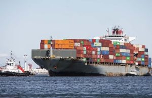 समंदर में नया टकराव! चीन और अमेरिका का सामना, जहाज रोकने को लेकर बढ़ी तनातनी