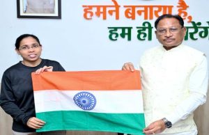 पर्वतारोही अमिता श्रीवास ने की CM साय से मुलाकात …