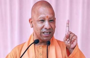 दिग्विजयनाथ पीजी कॉलेज में मुख्यमंत्री ने किया डॉ. तेज प्रताप शाही की स्मृति में आधुनिक कंप्यूटर प्रयोगशाला का उद्घाटन