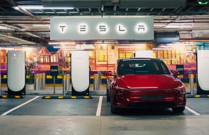 TESLA ने लगाया नया सुपरचार्जर, अब 15 मिनट में चार्ज होगी इलेक्ट्रिक कार