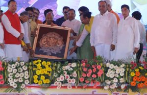 मुख्यमंत्री योगी आदित्यनाथ ने किया 6466.37 करोड़ रुपये की 325 विकास परियोजनाओं का लोकार्पण व शिलान्यास