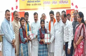 नवीन शिक्षा नीति विद्यार्थियों को रोजगारमूलक शिक्षा प्रदान करने और संस्कृति एवं पारिवारिक मूल्यों से जोड़ने का कर रही है कार्य : स्कूल शिक्षा मंत्री सिंह