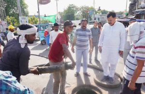 पानी की आपूर्ति और साफ-सफाई व्यवस्था में कोताही बर्दाश्त नहीं करेंगे: ऊर्जा मंत्री तोमर