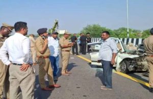 पूर्वांचल एक्सप्रेस-वे पर भीषण हादसा, कंटेनर से टकराई कार; दंपती समेत 5 की मौत