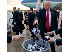 ट्रंप का बड़ा फैसला! चीन से मिले गिफ्ट्स डस्टबिन में फेंके, Air Force One तक नहीं पहुंचा सामान