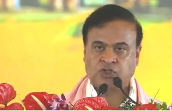Assam CM Oath Ceremony: हिमंता बिस्वा सरमा ने रचा इतिहास, लगातार दूसरी बार ली असम CM पद की शपथ