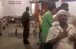 अंबेडकरनगर में तेज रफ्तार का कहर, कार ने भीड़ को रौंदा, 8 की मौत
