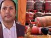 गैस सिलेंडर के लिए तहसील पहुंचे युवक को एसडीएम ने कराया गिरफ्तार