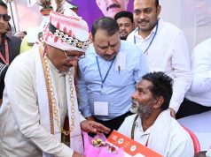 सुशासन तिहार में हितग्राहियों से आत्मीय संवाद: योजनाओं के लाभ से बदलती जिंदगी की तस्वीर देख मुख्यमंत्री हुए प्रसन्न