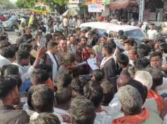 नीमच में शव रखकर ग्रामीणों का प्रदर्शन, 4 घंटे तक सड़क जाम